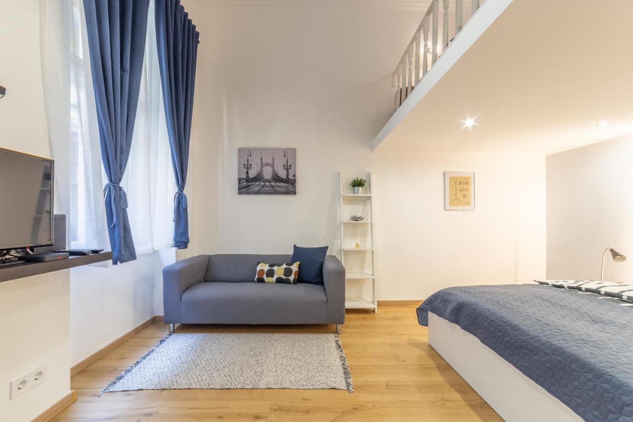 Lovely 1 Bedroom Flat With Central Location บูดาเปสต์ ภายนอก รูปภาพ